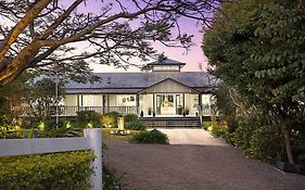 The Country House At Hunchy Montville